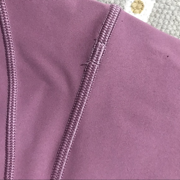 Lululemon in movement shorts - Picture 3 of 4